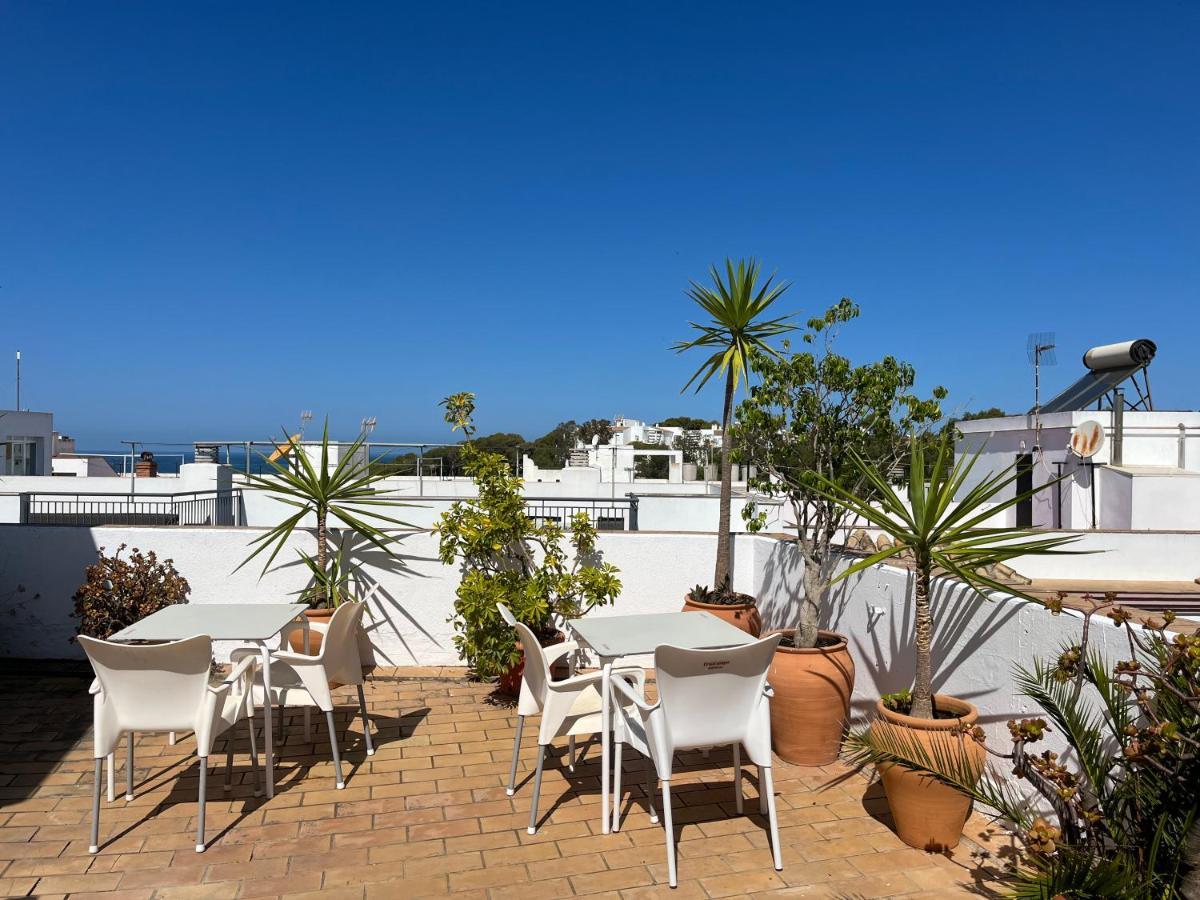 Hostel Conil Conil De La Frontera Luaran gambar