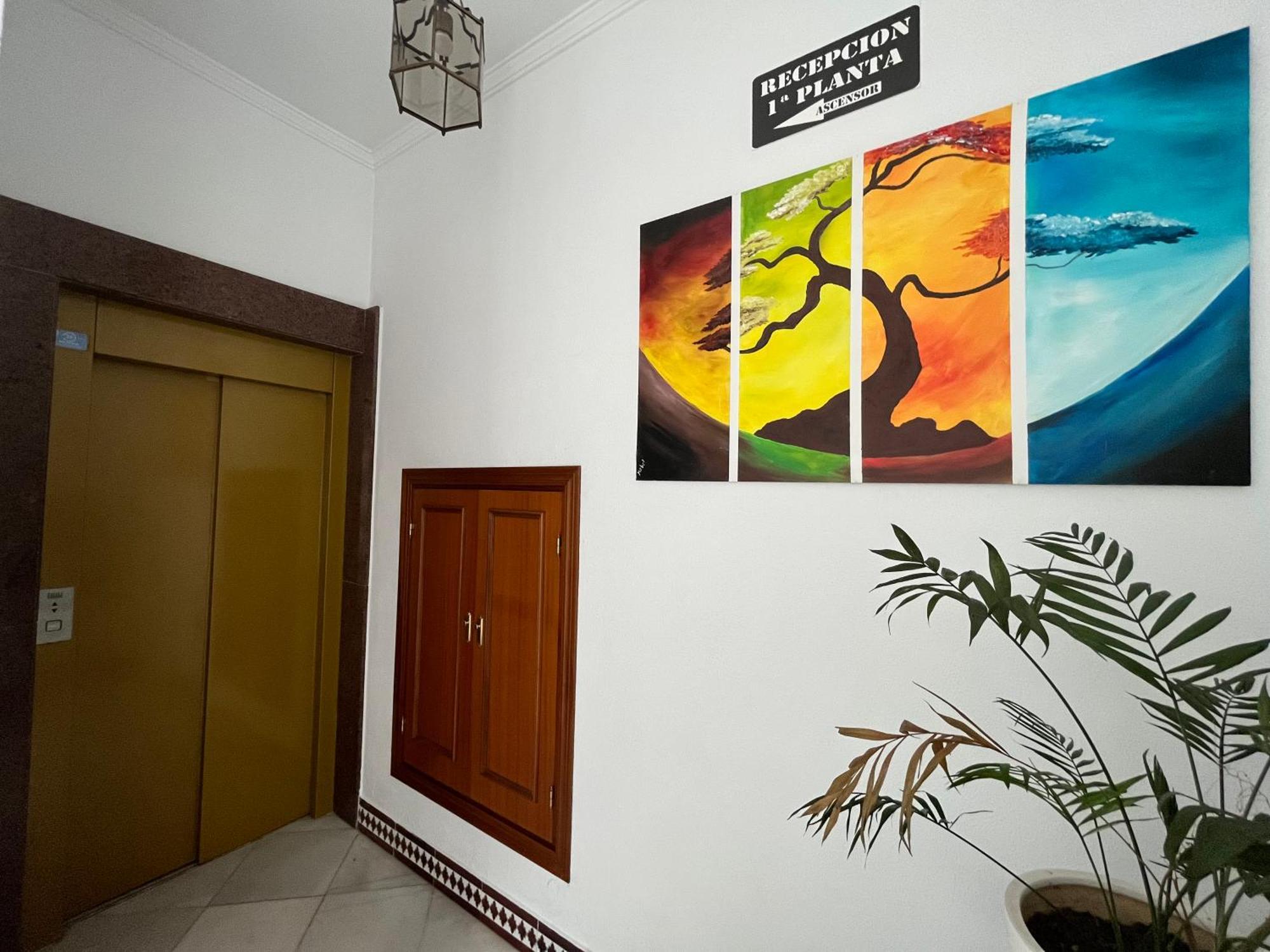 Hostel Conil Conil De La Frontera Luaran gambar