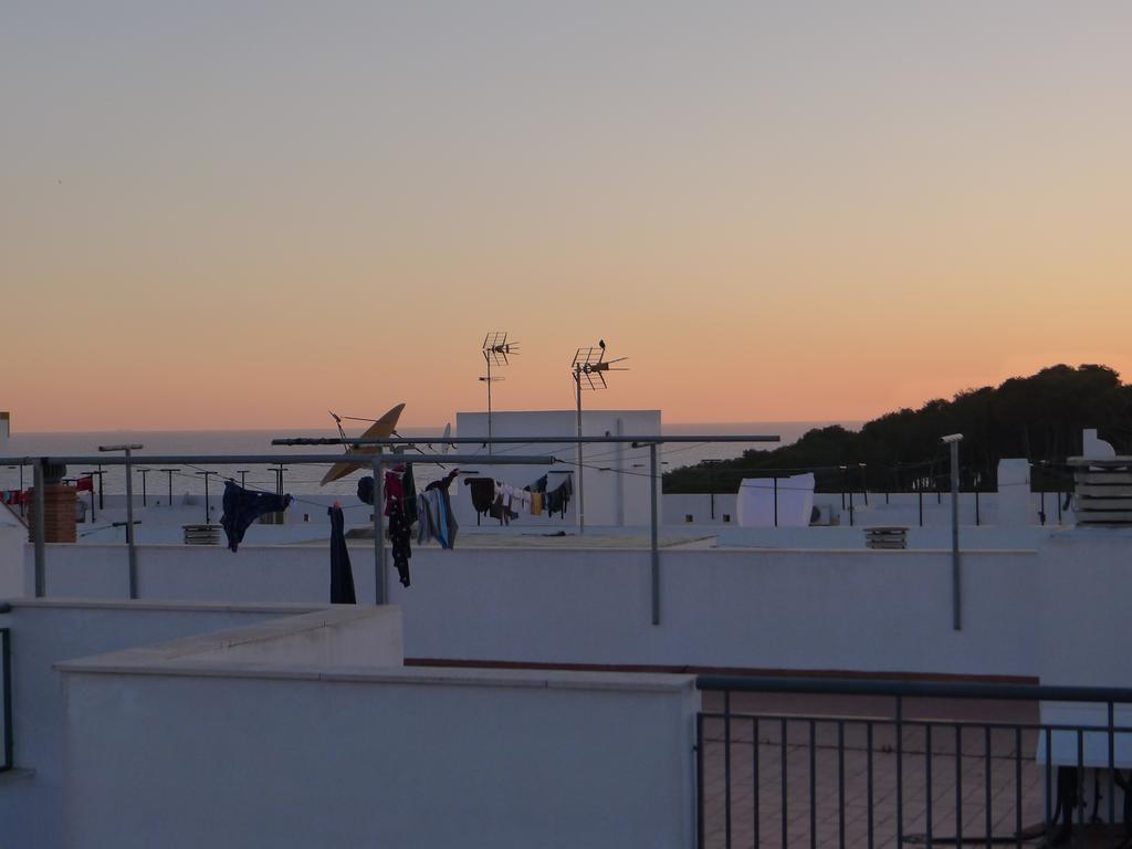 Hostel Conil Conil De La Frontera Luaran gambar
